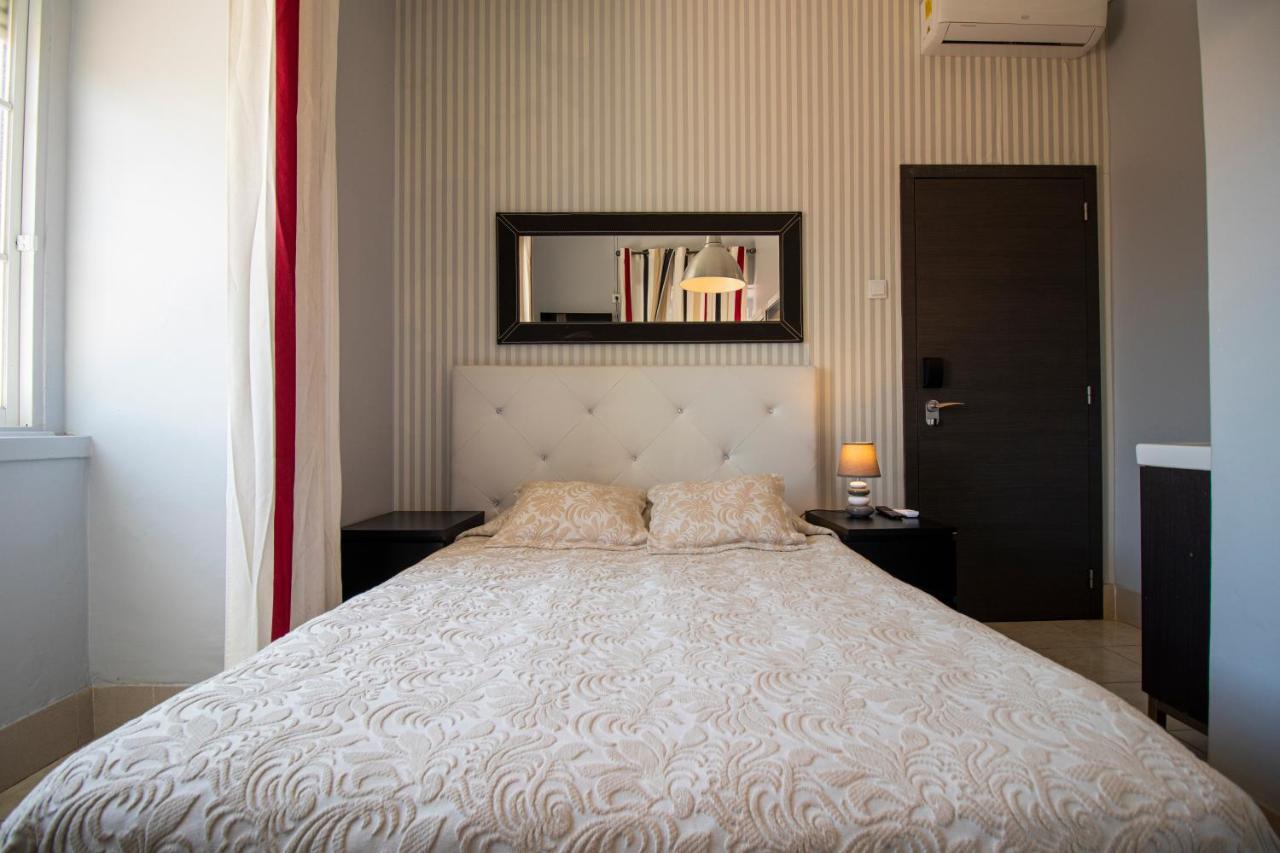 V Dinastia Hotell Lisboa Eksteriør bilde