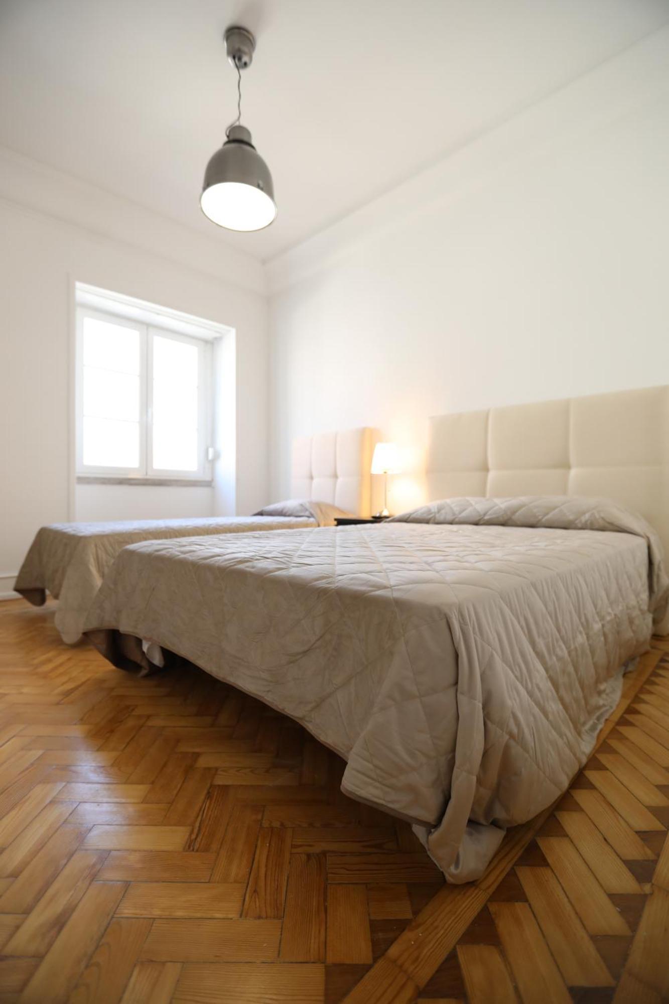 V Dinastia Hotell Lisboa Eksteriør bilde